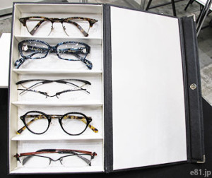 「Oh My Glasses（オーマイグラスィズ）」の試着用メガネ送付用の箱