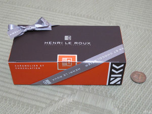 「HENRI LE ROUX（アンリ・ルルー) 【ホワイトデー届け専用】焼き菓子詰め合わせS」の箱