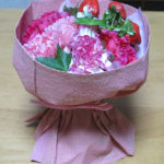 「hibiyakadan.com」で販売しています『母の日 そのまま飾れるブーケ「ストロベリーピンク」』